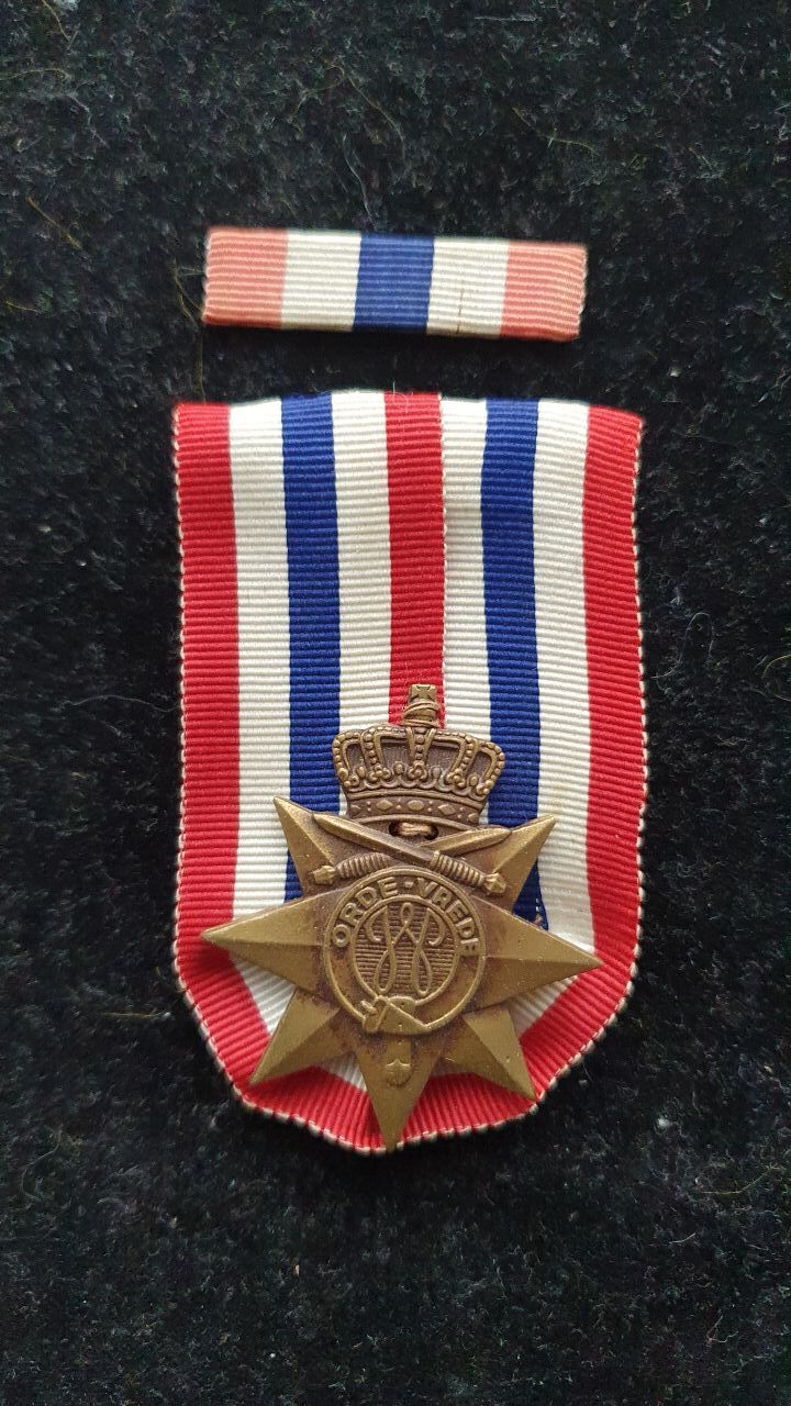 Navy medal