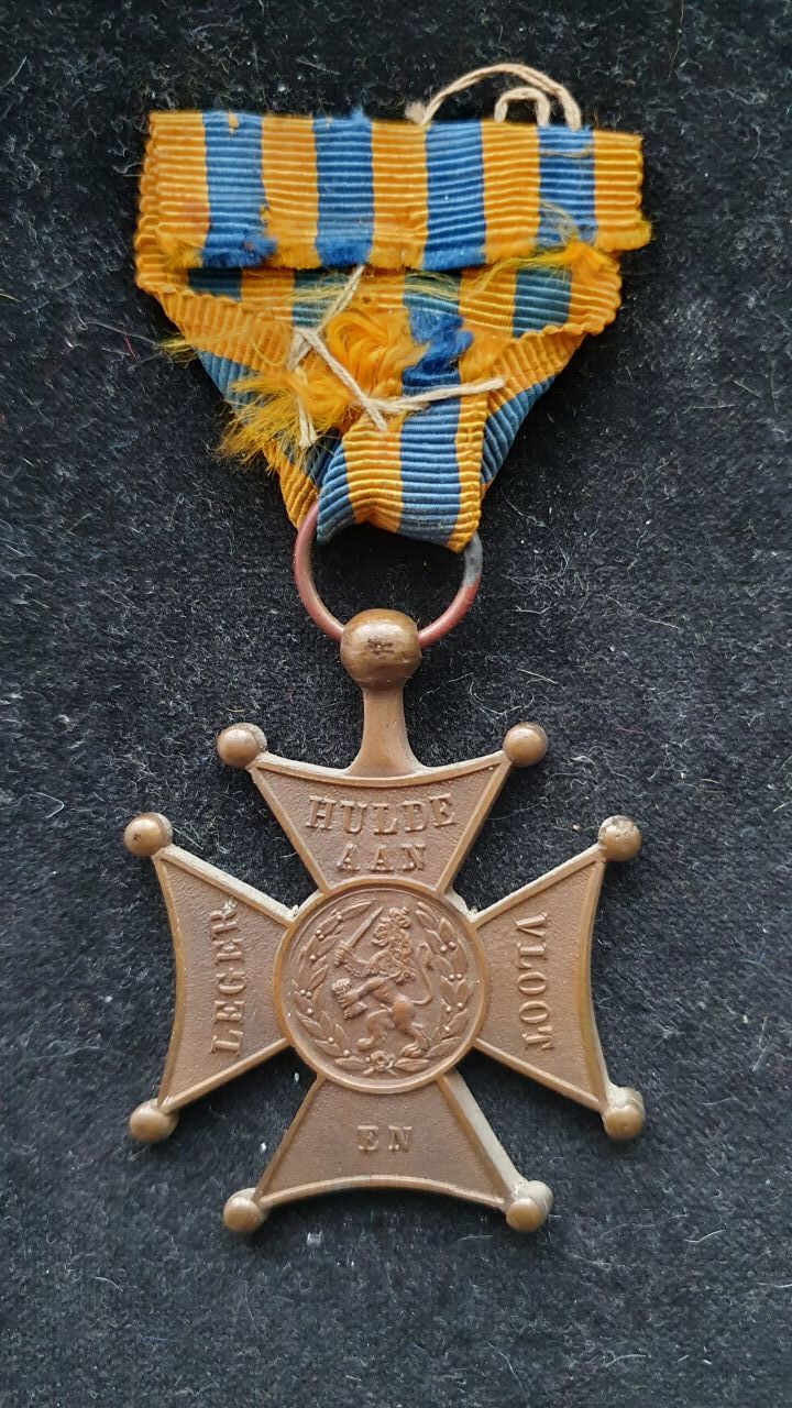 Dutch Indies medal Lombok cross
