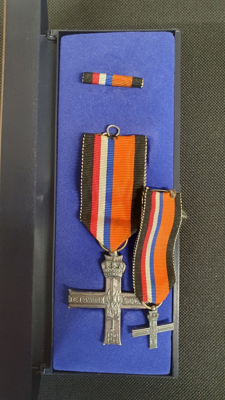 Resistance remembrance cross WW2 verzetsherdenkingskruis