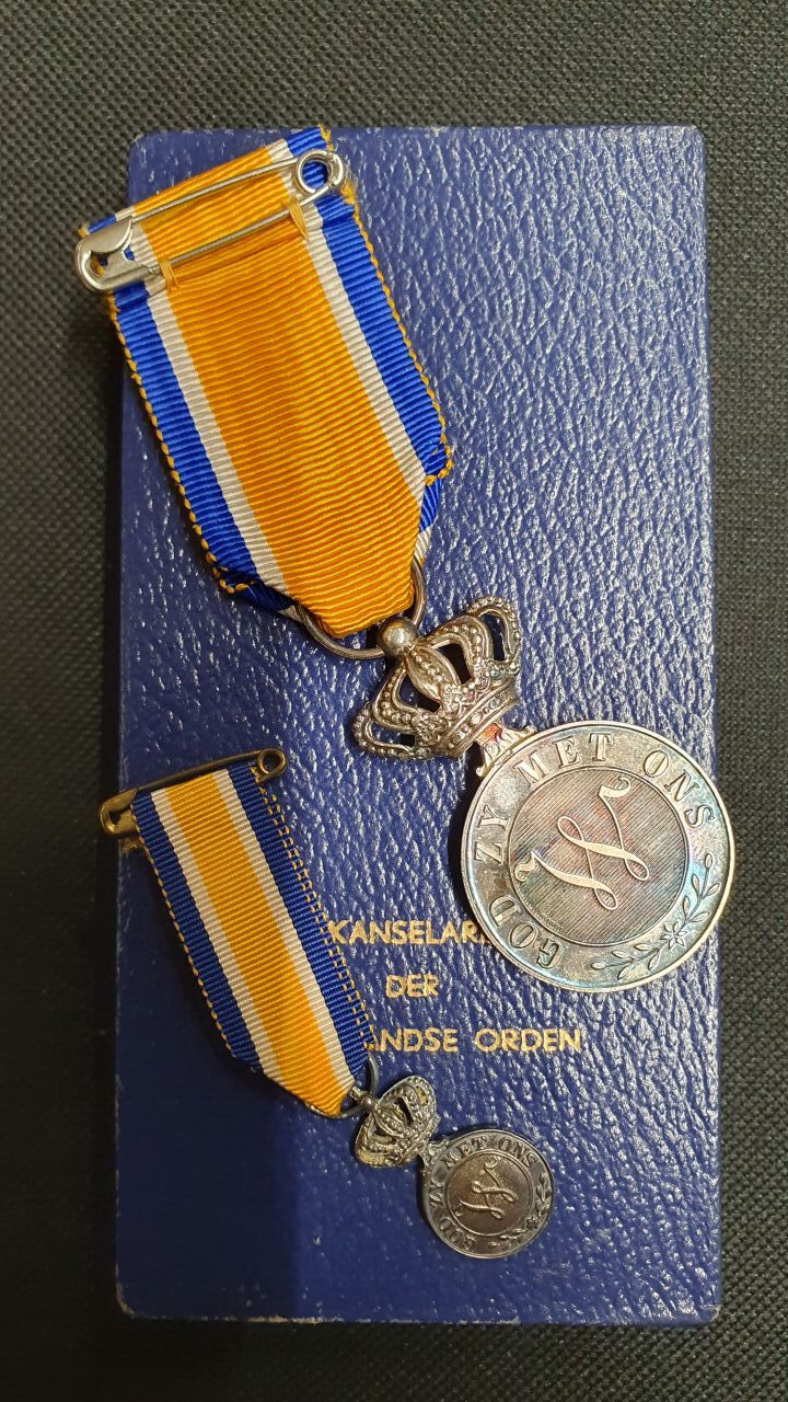 Netherlands order medal Orange Nassau