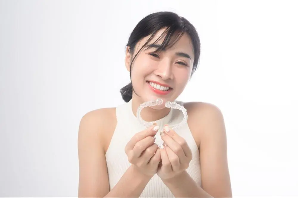 Invisalign or Braces – Which One Fits Your Life?