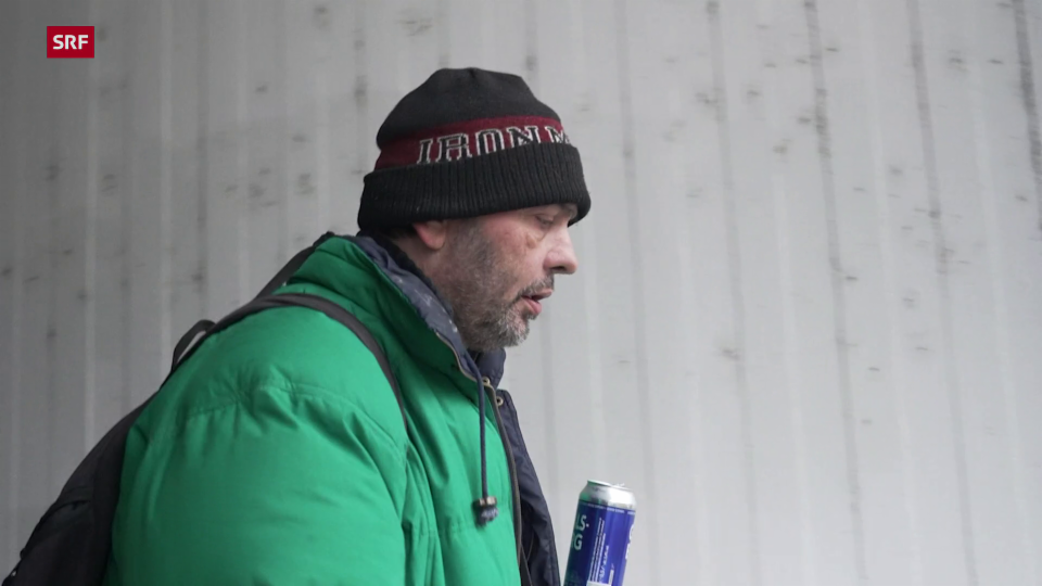 Tom ist der selbsternannte «Bier-Bote» in der Gruppe
